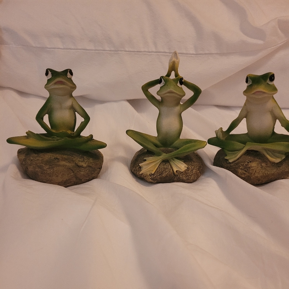 Frog Figurines unknown brand onesize